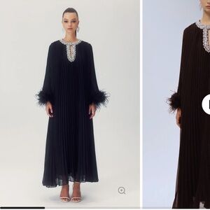 NWT YVONNE DIAMANTE FEATHERED PLEATED CHIFFON MAXI DRESS M